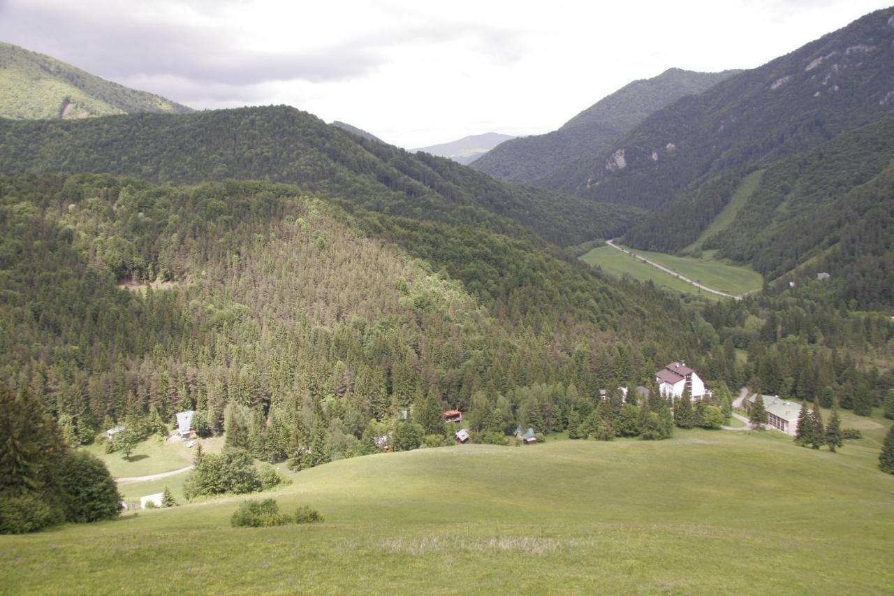 Hotel Smrecina Low Tatras Bagian luar foto